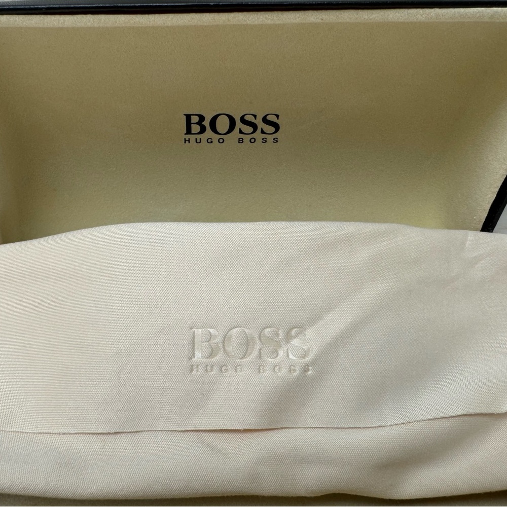 Hugo Boss sunglasseses - Picture 7 of 10